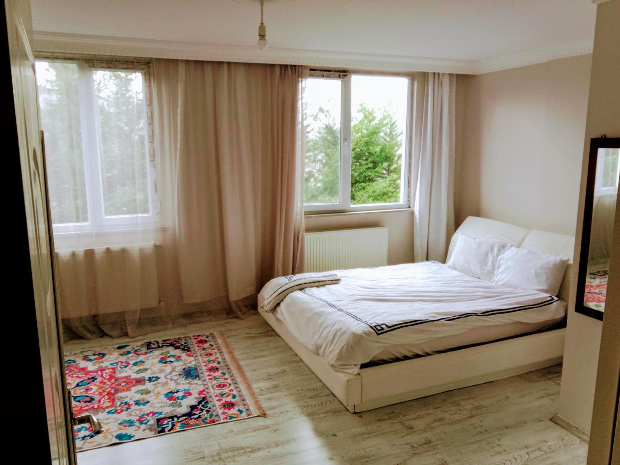 Ahmet Teacher Hotel,6 Minutes From The Airport Arnavutkoy Exteriör bild
